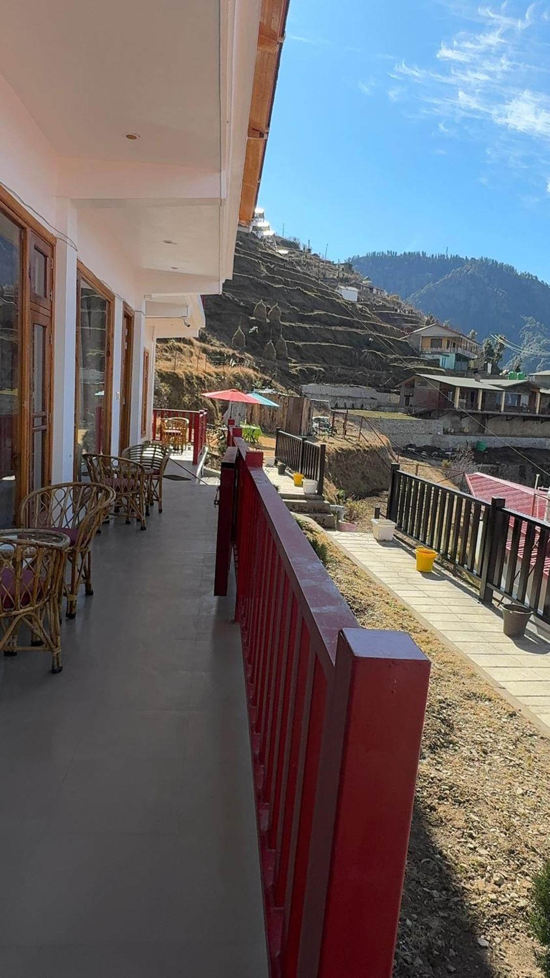 The Vintage Hill Village - Himalayan Boutique Resort Kanatal Luaran gambar