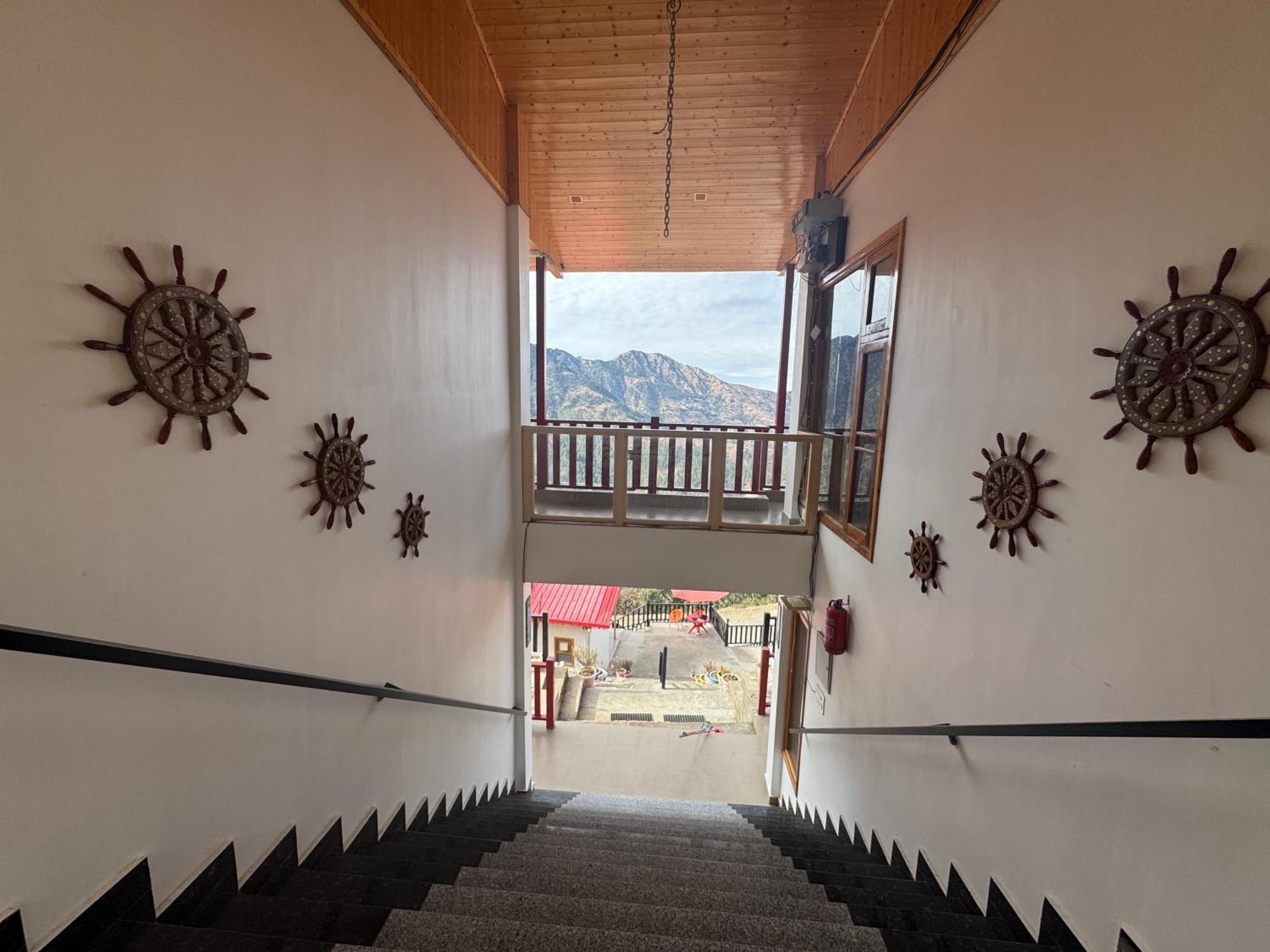 The Vintage Hill Village - Himalayan Boutique Resort Kanatal Luaran gambar