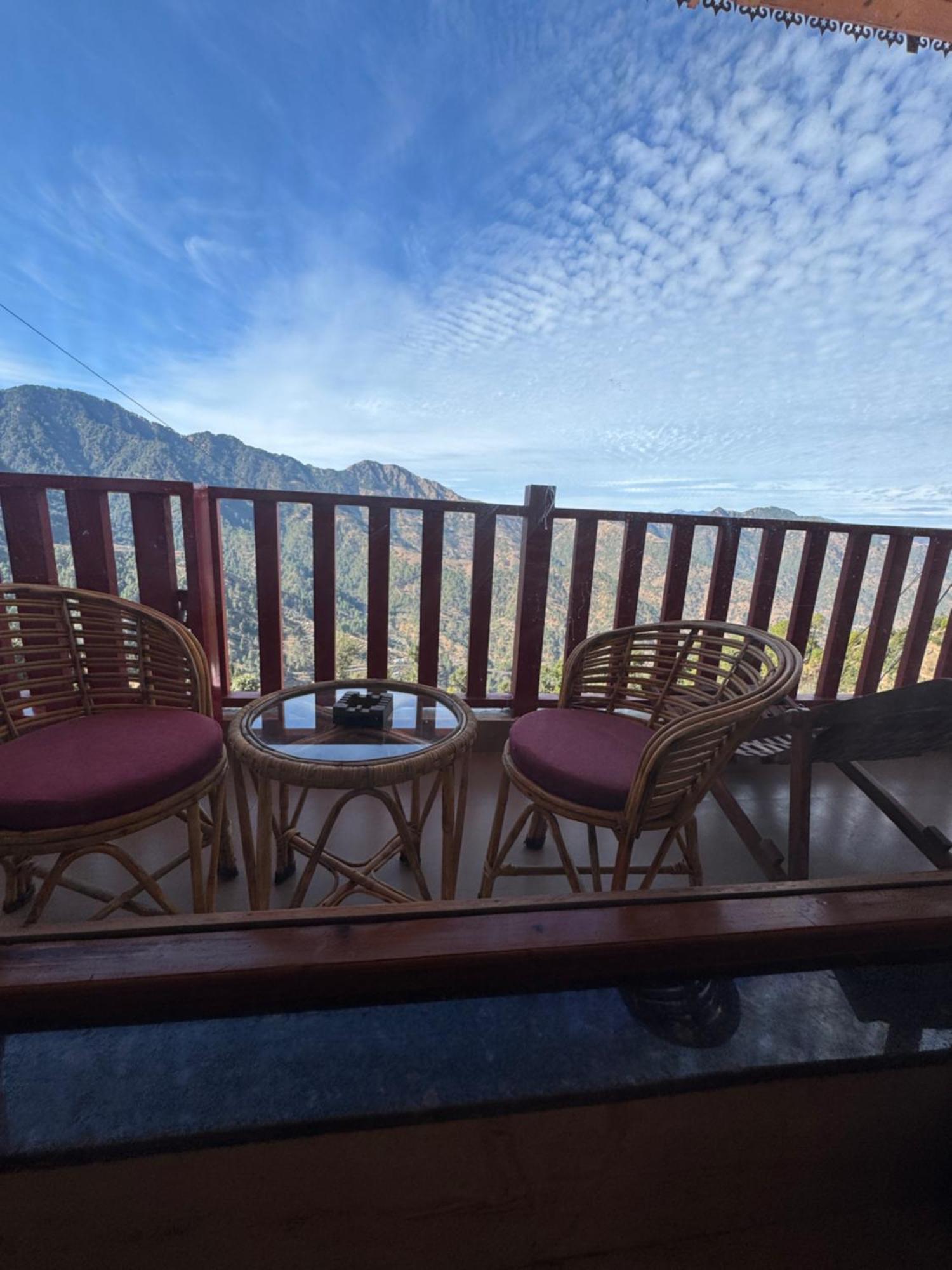 The Vintage Hill Village - Himalayan Boutique Resort Kanatal Luaran gambar