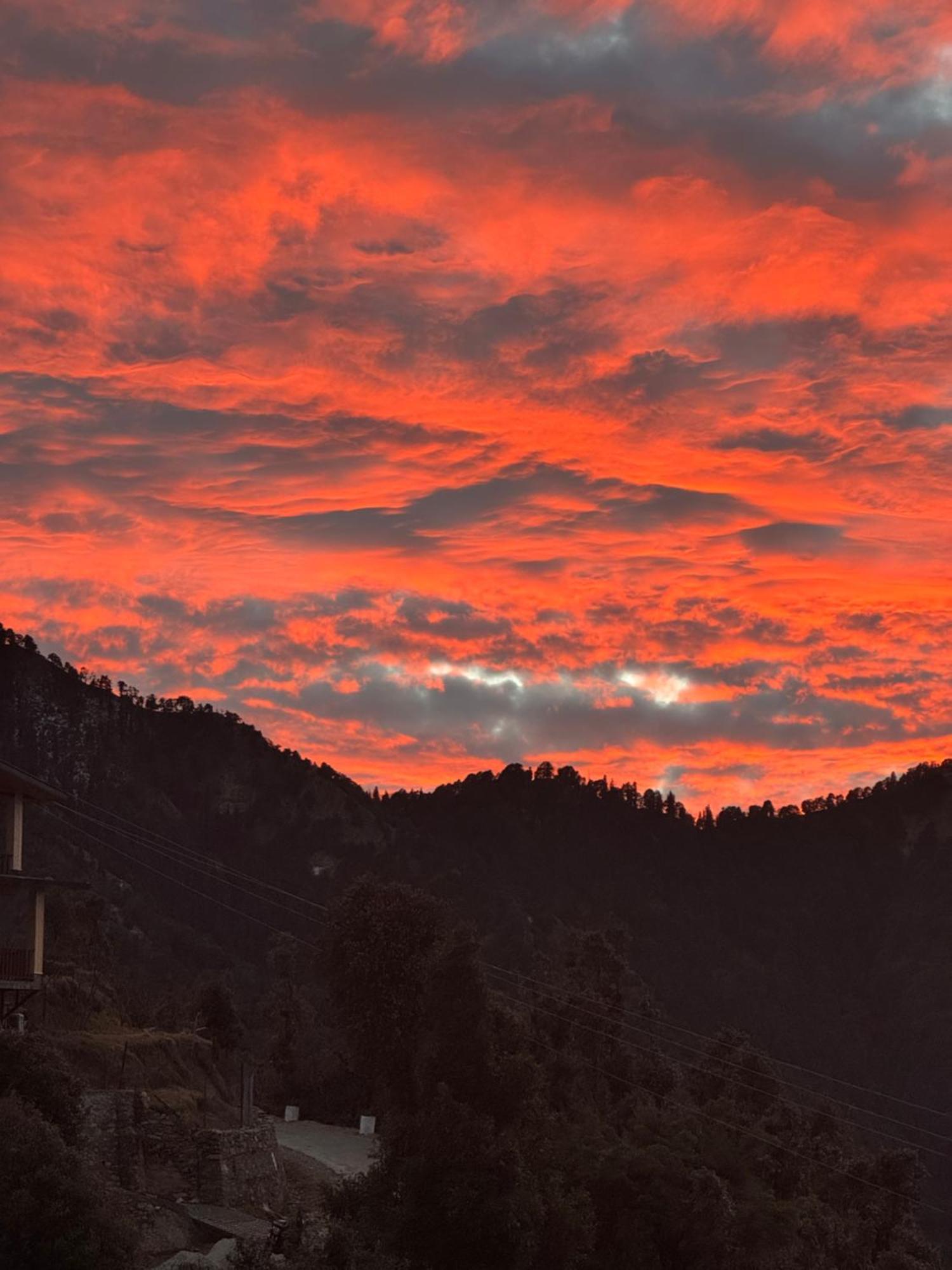 The Vintage Hill Village - Himalayan Boutique Resort Kanatal Luaran gambar